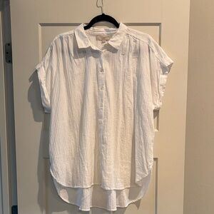 LOFT White Textured Short-Sleeve Button Front Blouse